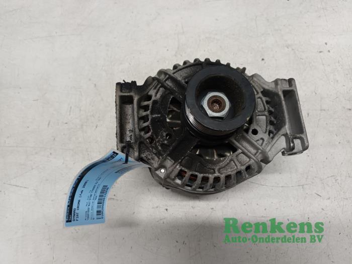 Gebruikte Dynamo Fiat Croma (194) 2.2 MPI 16V Prijs € 40,00 Margeregeling aangeboden door Renkens Auto-Onderdelen B.V.