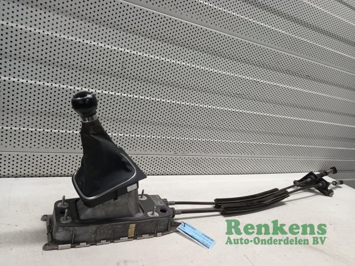 Gebruikte Schakelkabel Versnellingsbak Volkswagen Golf VI (5K1) 1.4 16V Prijs € 60,00 Margeregeling aangeboden door Renkens Auto-Onderdelen B.V.
