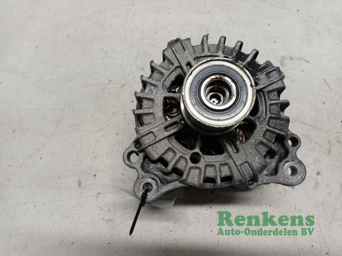Gebruikte Dynamo Audi A4 Avant (B9) 2.0 TDI Ultra 16V Prijs € 90,00 Margeregeling aangeboden door Renkens Auto-Onderdelen B.V.
