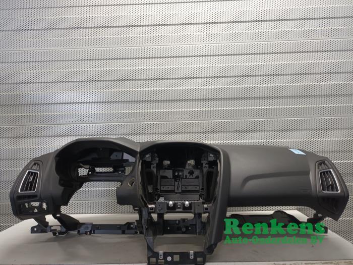 Gebruikte Airbag Set + Module Ford Focus 3 Wagon 1.0 Ti-VCT EcoBoost 12V 125 Prijs op aanvraag aangeboden door Renkens Auto-Onderdelen B.V.