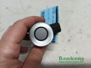 Gebruikte PDC Sensor Ford Grand C-Max (DXA) Prijs € 20,00 Margeregeling aangeboden door Renkens Auto-Onderdelen B.V.