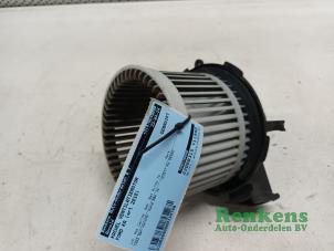 Gebruikte Kachel Ventilatiemotor Ford Ka II 1.2 Prijs € 30,00 Margeregeling aangeboden door Renkens Auto-Onderdelen B.V.