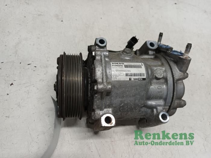 Gebruikte Aircopomp Volvo S40 (MS) 1.6 D2 Prijs € 150,00 Margeregeling aangeboden door Renkens Auto-Onderdelen B.V.