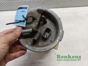 Gebruikte Benzinepomp BMW 3 serie (E46/4) 320i 24V Prijs € 40,00 Margeregeling aangeboden door Renkens Auto-Onderdelen B.V.