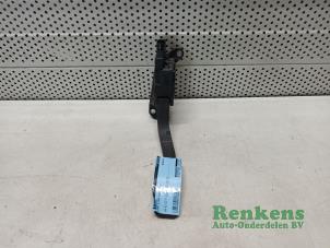Gebruikte Gaspedaal Ford B-Max (JK8) 1.0 EcoBoost 12V 125 Prijs € 20,00 Margeregeling aangeboden door Renkens Auto-Onderdelen B.V.