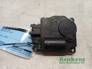 Gebruikte Kachelklep Motor Ford B-Max (JK8) 1.0 EcoBoost 12V 125 Prijs € 25,00 Margeregeling aangeboden door Renkens Auto-Onderdelen B.V.