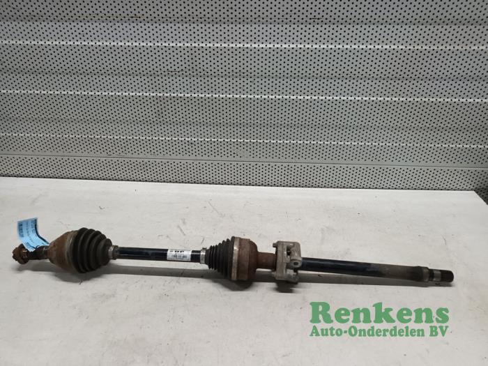 Gebruikte Aandrijfas rechts-voor Opel Astra J (PC6/PD6/PE6/PF6) 1.7 CDTi 16V 125 Prijs € 70,00 Margeregeling aangeboden door Renkens Auto-Onderdelen B.V.
