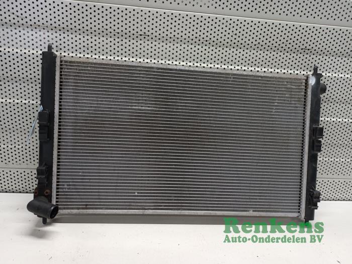 Gebruikte Radiateur Mitsubishi ASX 1.6 MIVEC 16V Prijs € 100,00 Margeregeling aangeboden door Renkens Auto-Onderdelen B.V.
