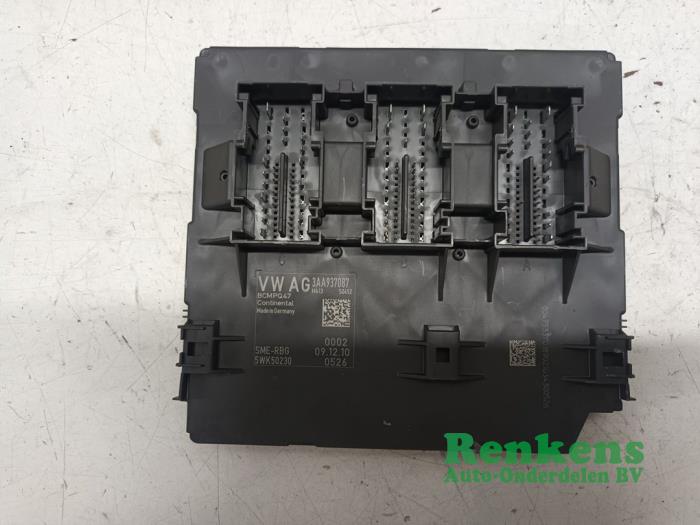 Gebruikte Module Comfort Volkswagen Passat Variant (365) 1.4 TSI 16V Prijs € 50,00 Margeregeling aangeboden door Renkens Auto-Onderdelen B.V.