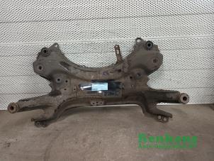 Gebruikte Subframe Toyota Avensis Wagon (T27) 2.2 16V D-4D-F 180 Prijs € 100,00 Margeregeling aangeboden door Renkens Auto-Onderdelen B.V.