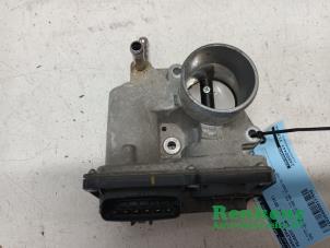 Gebruikte Gasklephuis Peugeot 108 1.0 12V Prijs € 35,00 Margeregeling aangeboden door Renkens Auto-Onderdelen B.V.