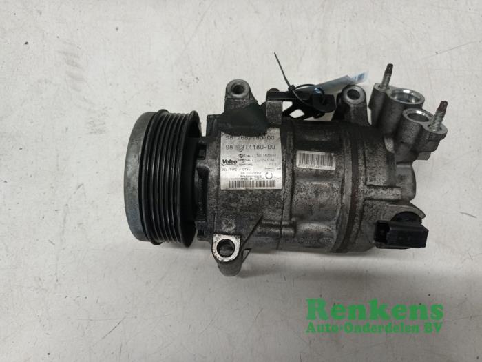 Gebruikte Aircopomp Peugeot 308 (L3/L8/LB/LH/LP) 1.2 12V e-THP PureTech 110 Prijs € 100,00 Margeregeling aangeboden door Renkens Auto-Onderdelen B.V.