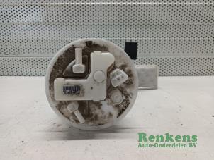 Gebruikte Benzinepomp Toyota Yaris III (P13) 1.33 16V Dual VVT-I Prijs € 45,00 Margeregeling aangeboden door Renkens Auto-Onderdelen B.V.