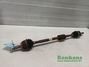 Gebruikte Aandrijfas rechts-voor Ford Fiesta 7 1.0 EcoBoost 12V Prijs € 125,00 Margeregeling aangeboden door Renkens Auto-Onderdelen B.V.