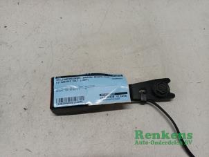 Gebruikte Veiligheidsgordel Insteek rechts-voor Mitsubishi Colt (Z2/Z3) 1.1 12V Bifuel Prijs € 20,00 Margeregeling aangeboden door Renkens Auto-Onderdelen B.V.