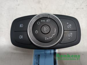 Gebruikte Licht Schakelaar Ford Transit Connect (PJ2) 1.5 EcoBlue Prijs € 30,25 Inclusief btw aangeboden door Renkens Auto-Onderdelen B.V.