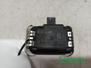 Gebruikte Regensensor Volvo S40 (MS) 2.4 20V Prijs € 20,00 Margeregeling aangeboden door Renkens Auto-Onderdelen B.V.