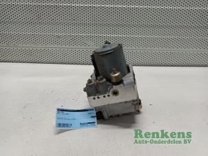 Gebruikte ABS Pomp MG MGF 1.8i 16V Prijs € 60,00 Margeregeling aangeboden door Renkens Auto-Onderdelen B.V.