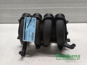 Gebruikte Inlaatspruitstuk Seat Altea (5P1) 1.6 Prijs € 45,00 Margeregeling aangeboden door Renkens Auto-Onderdelen B.V.