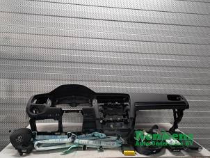 Gebruikte Airbag Set + Module Volkswagen Golf VII Variant (AUVV) 1.4 TSI 16V Prijs op aanvraag aangeboden door Renkens Auto-Onderdelen B.V.