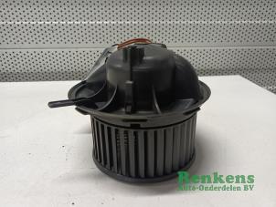 Gebruikte Kachel Ventilatiemotor Volkswagen Golf Plus (5M1/1KP) 1.9 TDI 105 Prijs op aanvraag aangeboden door Renkens Auto-Onderdelen B.V.