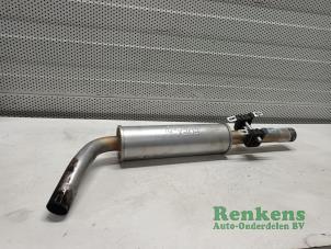 Gebruikte Uitlaat Middendemper Volkswagen Golf IV (1J1) 1.4 16V Prijs € 30,00 Margeregeling aangeboden door Renkens Auto-Onderdelen B.V.