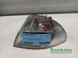 Gebruikte Knipperlicht links BMW 3 serie Touring (E46/3) 320d 16V Prijs € 15,00 Margeregeling aangeboden door Renkens Auto-Onderdelen B.V.