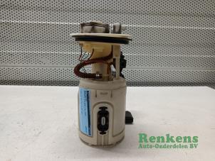 Gebruikte Benzinepomp Mercedes A (W168) 1.6 A-160 Prijs € 35,00 Margeregeling aangeboden door Renkens Auto-Onderdelen B.V.