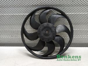 Gebruikte Vin Dacia Duster (SR) 1.0 TCE 12V Prijs € 50,00 Margeregeling aangeboden door Renkens Auto-Onderdelen B.V.