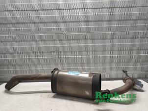 Gebruikte Uitlaat Einddemper Volkswagen Polo V (6R) 1.4 16V Prijs € 75,00 Margeregeling aangeboden door Renkens Auto-Onderdelen B.V.