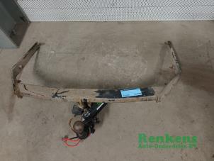 Gebruikte Trekhaak Ford C-Max (DXA) 1.0 Ti-VCT EcoBoost 12V 125 Prijs op aanvraag aangeboden door Renkens Auto-Onderdelen B.V.