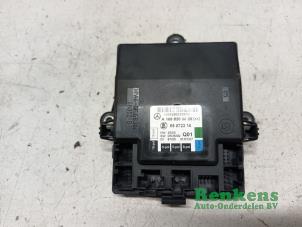 Gebruikte Deur module Mercedes B (W245) 2.0 B-180 CDI 16V Prijs € 35,00 Margeregeling aangeboden door Renkens Auto-Onderdelen B.V.