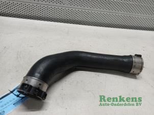Gebruikte Intercooler Slang Nissan Micra (K14) 0.9 IG-T 12V Prijs € 40,00 Margeregeling aangeboden door Renkens Auto-Onderdelen B.V.