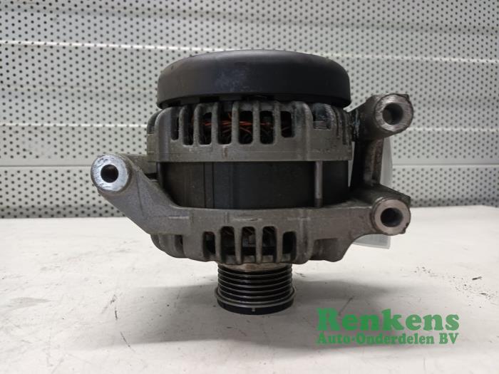 Gebruikte Dynamo Opel Corsa E 1.3 CDTi 16V ecoFLEX Prijs € 65,00 Margeregeling aangeboden door Renkens Auto-Onderdelen B.V.