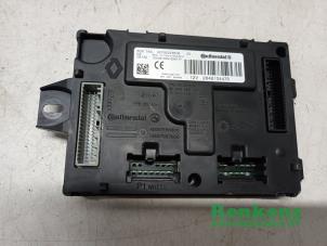 Gebruikte BCM Renault Clio IV (5R) 1.5 dCi 90 FAP Prijs € 40,00 Margeregeling aangeboden door Renkens Auto-Onderdelen B.V.