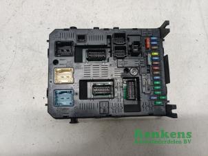 Gebruikte Zekeringkast Citroen C4 Picasso (UD/UE/UF) 1.6 16V THP 155 Prijs € 60,00 Margeregeling aangeboden door Renkens Auto-Onderdelen B.V.