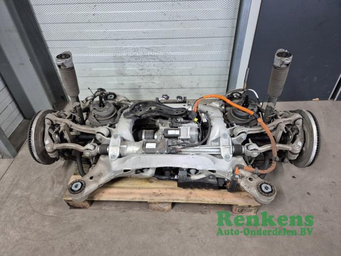 Gebruikte Subframe Landrover Range Rover Sport (L1) 3.0 V6 P460e Prijs op aanvraag aangeboden door Renkens Auto-Onderdelen B.V.