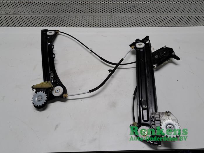 Ruitmechaniek 4Deurs rechts-voor van een BMW 4 serie Gran Coupe (F36) 418i 1.5 TwinPower Turbo 12V 2018