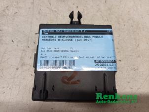Gebruikte Module Centrale Deurvergrendeling Mercedes A (W176) 2.2 A-200 CDI, A-200d 16V 4-Matic Prijs € 25,00 Margeregeling aangeboden door Renkens Auto-Onderdelen B.V.