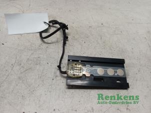 Gebruikte Computer stoel Mercedes A (W176) 2.2 A-200 CDI, A-200d 16V 4-Matic Prijs € 50,00 Margeregeling aangeboden door Renkens Auto-Onderdelen B.V.