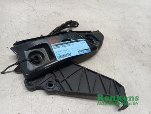 Gebruikte Bumpersteun links-achter Mercedes A (W176) 2.2 A-200 CDI, A-200d 16V 4-Matic Prijs € 25,00 Margeregeling aangeboden door Renkens Auto-Onderdelen B.V.