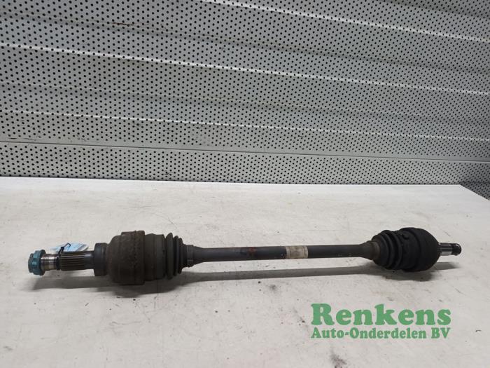 Gebruikte Aandrijfas links-achter Mercedes A (W176) 2.2 A-200 CDI, A-200d 16V 4-Matic Prijs € 120,00 Margeregeling aangeboden door Renkens Auto-Onderdelen B.V.