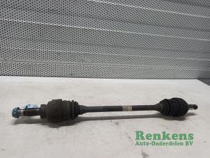 Gebruikte Aandrijfas links-achter Mercedes A (W176) 2.2 A-200 CDI, A-200d 16V 4-Matic Prijs € 120,00 Margeregeling aangeboden door Renkens Auto-Onderdelen B.V.