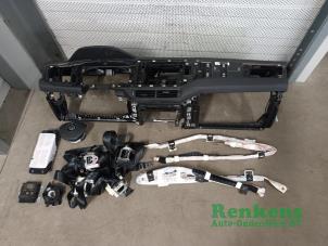Gebruikte Airbag set + dashboard Volkswagen Polo VI (AW1) 1.0 TSI 12V Prijs op aanvraag aangeboden door Renkens Auto-Onderdelen B.V.