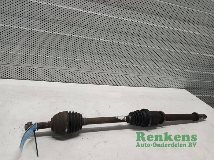 Gebruikte Steekas rechts-voor Renault Clio III (BR/CR) 1.6 16V Prijs € 35,00 Margeregeling aangeboden door Renkens Auto-Onderdelen B.V.