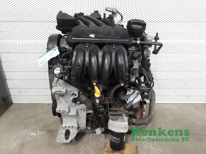 Gebruikte Motor Volkswagen New Beetle (9C1/9G1) 1.6 Prijs op aanvraag aangeboden door Renkens Auto-Onderdelen B.V.