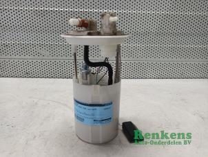 Gebruikte Benzinepomp Mitsubishi Space Star (A0) 1.0 12V Prijs € 40,00 Margeregeling aangeboden door Renkens Auto-Onderdelen B.V.