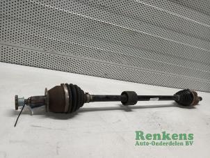 Gebruikte Homokineetas rechts-voor Volkswagen Polo VI (AW1) 1.0 TSI 12V Prijs op aanvraag aangeboden door Renkens Auto-Onderdelen B.V.