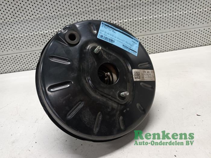 Gebruikte Rembekrachtiger Volkswagen Polo VI (AW1) 1.0 TSI 12V Prijs € 75,00 Margeregeling aangeboden door Renkens Auto-Onderdelen B.V.