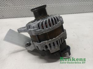 Gebruikte Dynamo Renault Kadjar (RFEH) 1.3 TCE 160 FAP 16V Prijs € 60,00 Margeregeling aangeboden door Renkens Auto-Onderdelen B.V.